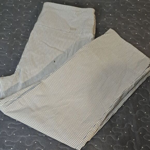 S. C. & Co. striped blue cropped pants size 10 - Picture 1 of 7